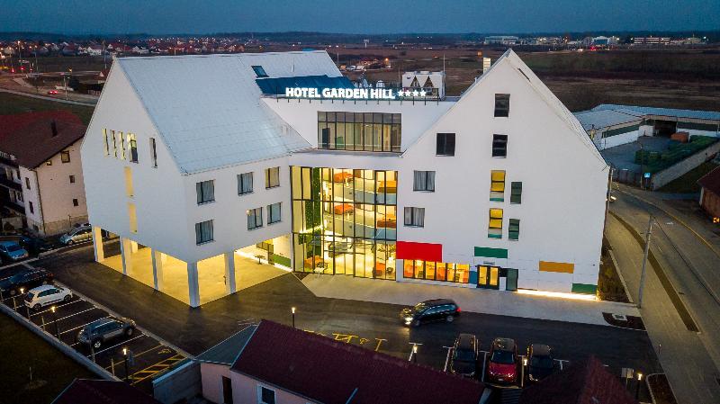 Hotel Garden Hill Velika Gorica Exterior photo